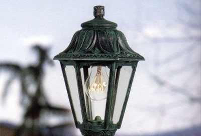 Уличный консольный светильник Anna E22.000.000.VXE27